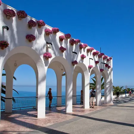 Tu Apartamento En Nerja! * Nerja